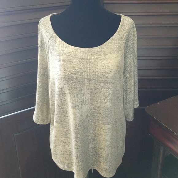 Gold Tunic with 3/4" Sleeves - Picture 1 of 5